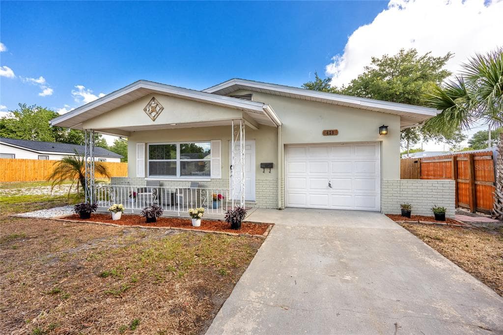 429 44TH AVENUE N ST PETERSBURG, FL 33703