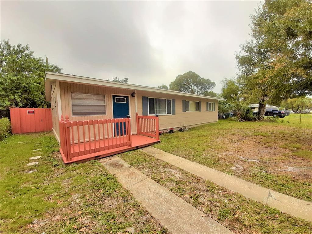 4416 W WALLACE AVENUE TAMPA, FL 33611