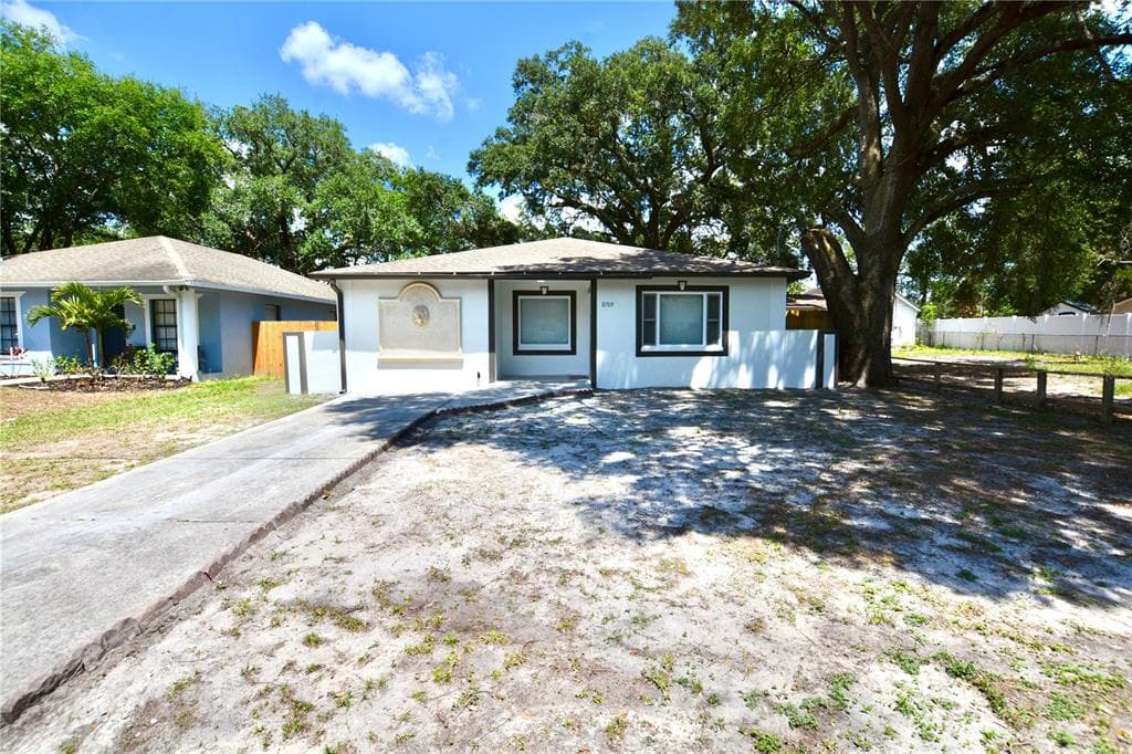 8709 N 39TH STREET TAMPA, FL 33604