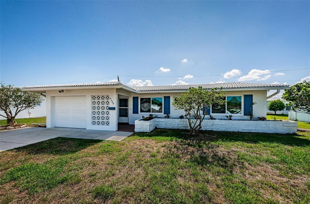 9129 143RD STREET SEMINOLE, FL 33776