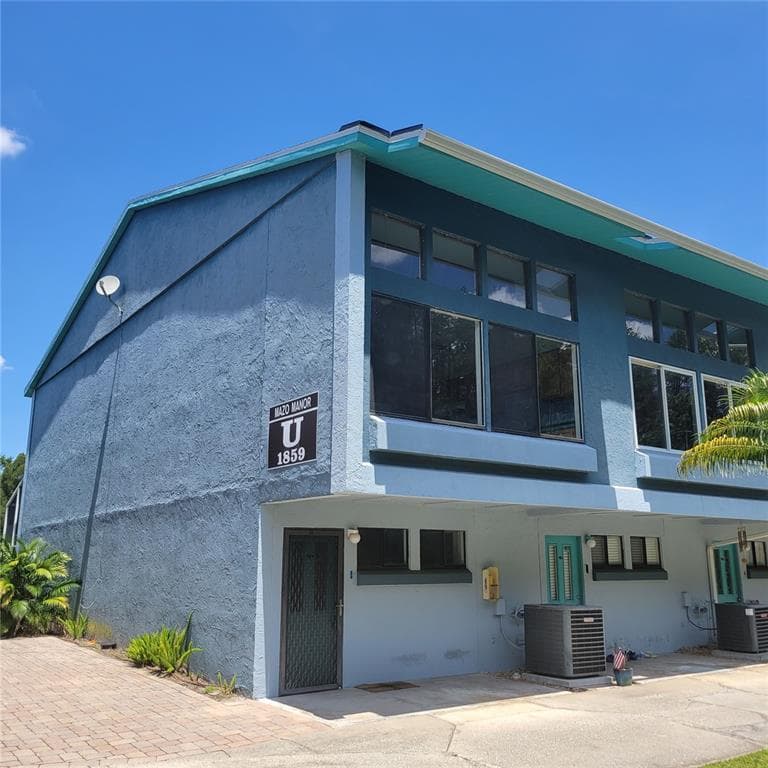 1859 MAZO MANOR UNIT 9 LUTZ, FL 33558