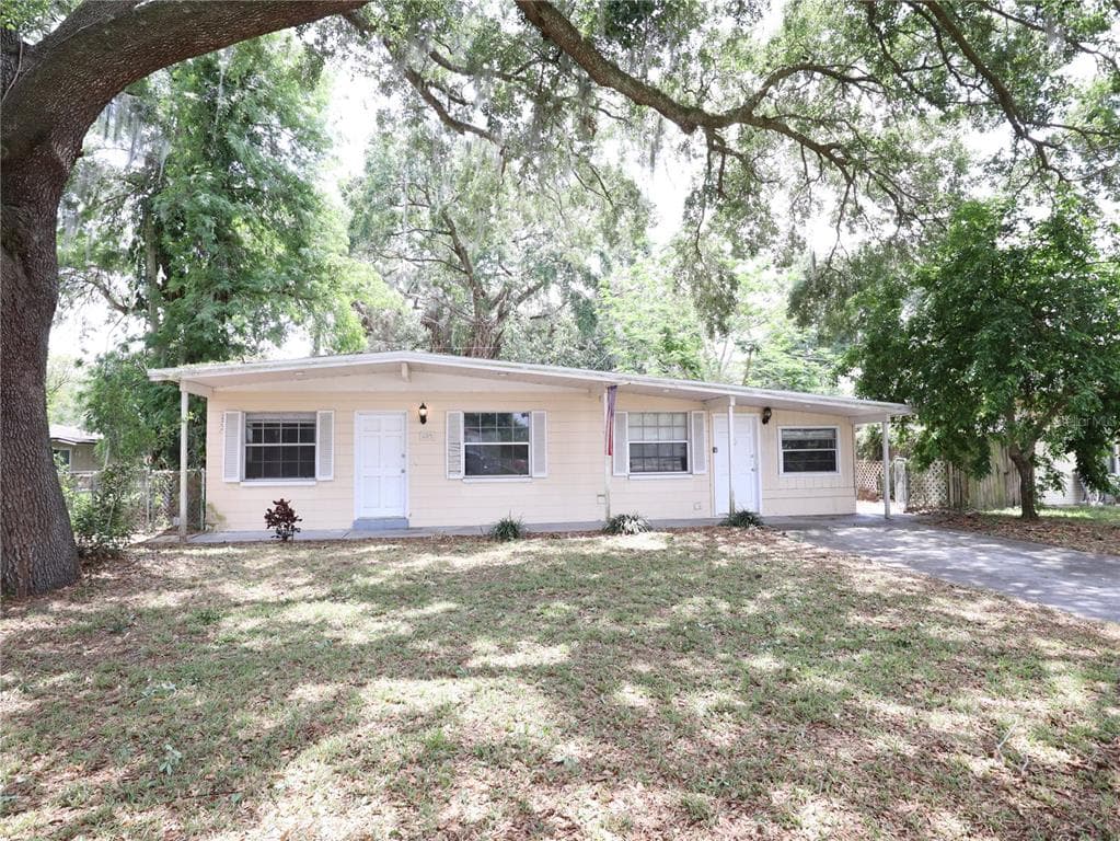 609 FAIRMONT DRIVE BRANDON, FL 33511