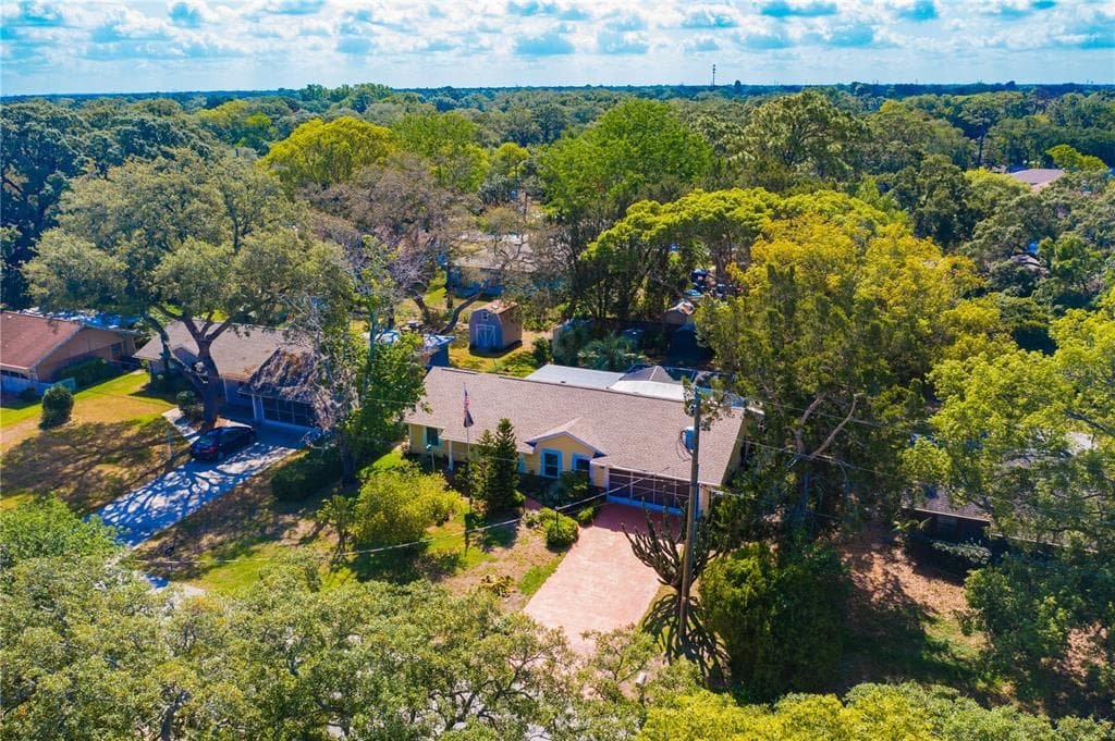 1570 AUTUMN ROAD SPRING HILL, FL 34608