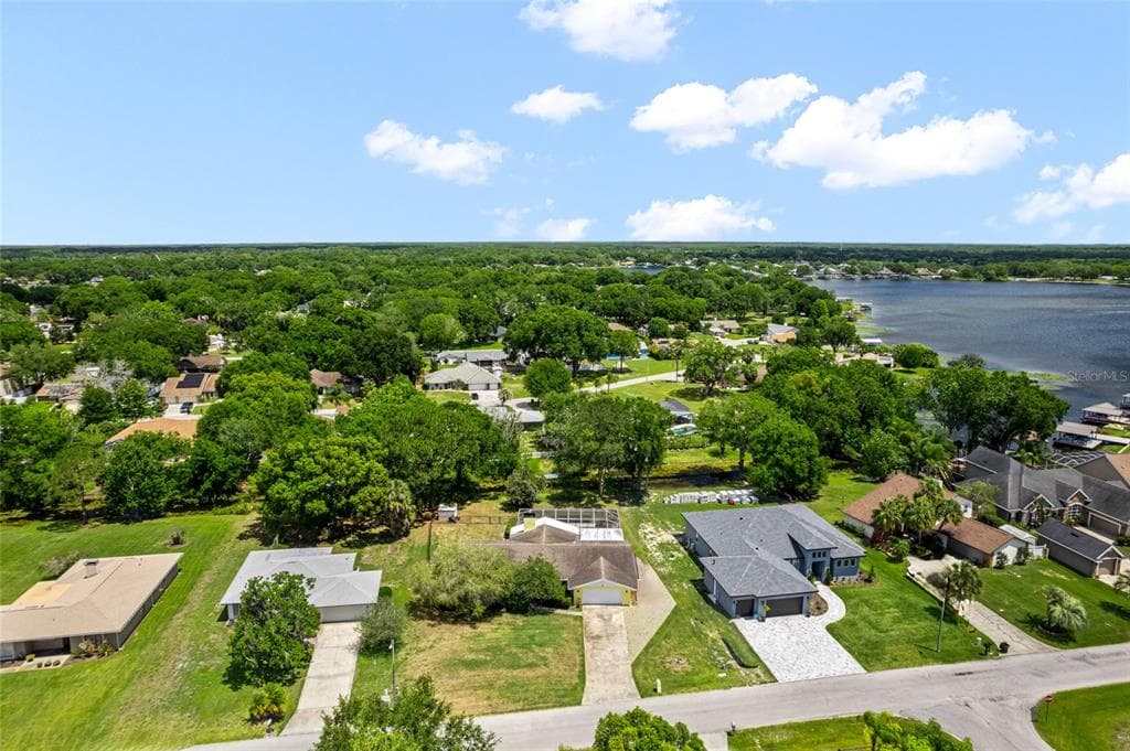 22481 SOUTHSHORE DRIVE LAND O LAKES, FL 34639