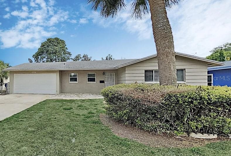 1370 66TH AVENUE S ST PETERSBURG, FL 33705