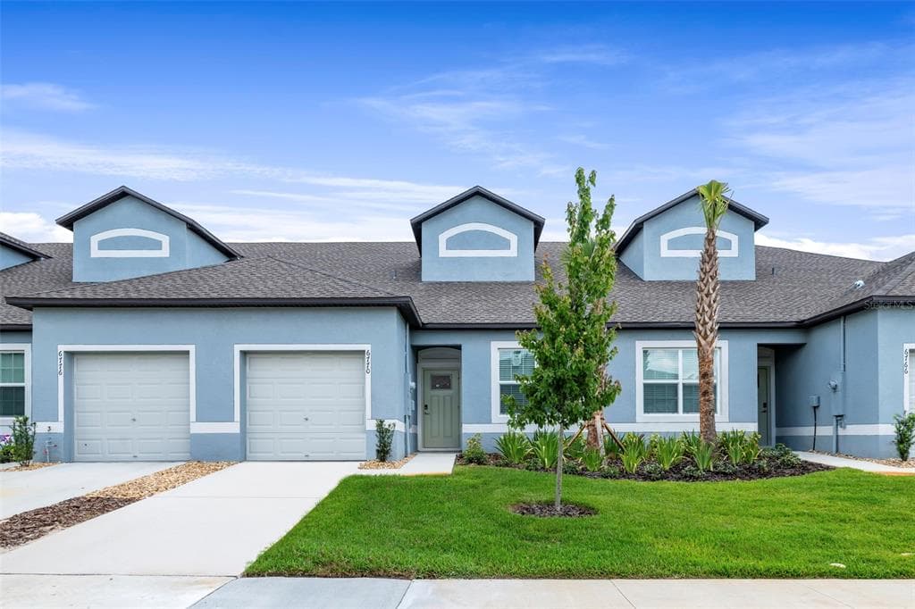 6841 RIPPLE POND LOOP ZEPHYRHILLS, FL 33541