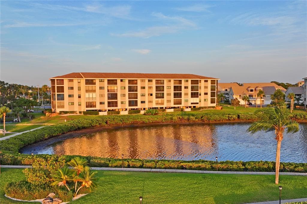 8251 BRENT STREET UNIT 925 PORT RICHEY, FL 34668