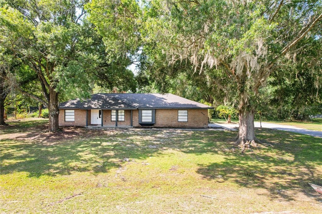 3420 BLUEBERRY DRIVE LAKELAND, FL 33811