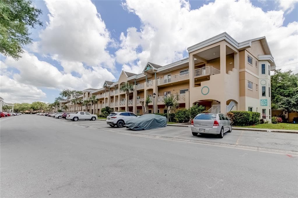 2209 UTOPIAN DRIVE E UNIT 303 CLEARWATER, FL 33763