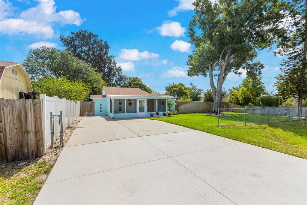 4805 67TH STREET N ST PETERSBURG, FL 33709