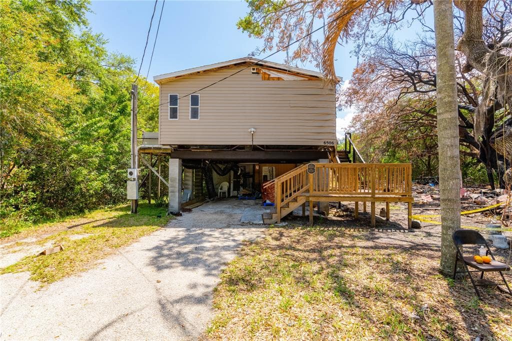 6506 GARVEY DRIVE NEW PORT RICHEY, FL 34652