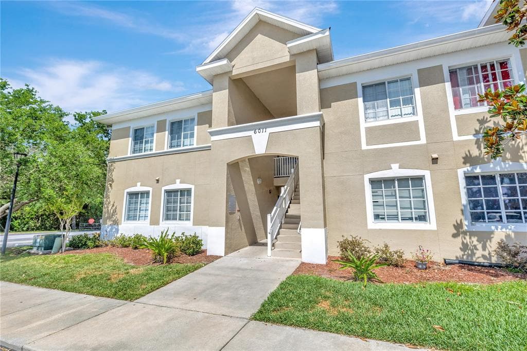 6011 SKYDALE WAY UNIT 201 RIVERVIEW, FL 33578