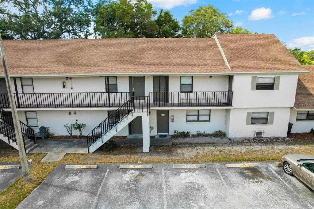 2166 BRADFORD STREET UNIT 124 CLEARWATER, FL 33760