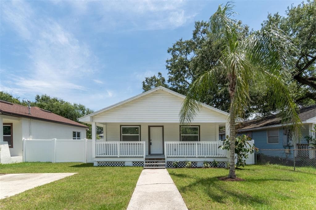 3709 CARROWAY STREET TAMPA, FL 33619