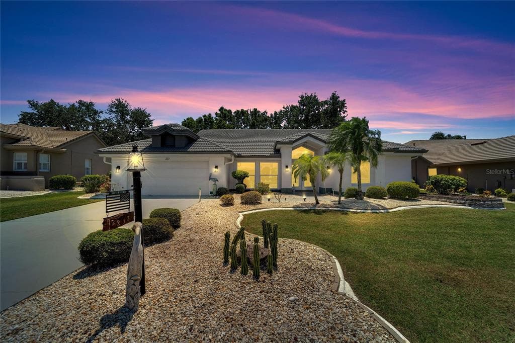 2213 NEW BEDFORD DRIVE SUN CITY CENTER, FL 33573