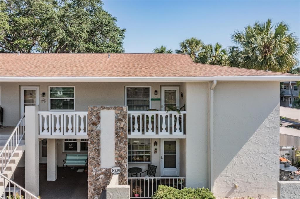 930 VIRGINIA STREET UNIT 203 DUNEDIN, FL 34698