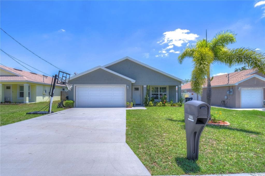 317 WALNUT STREET AUBURNDALE, FL 33823