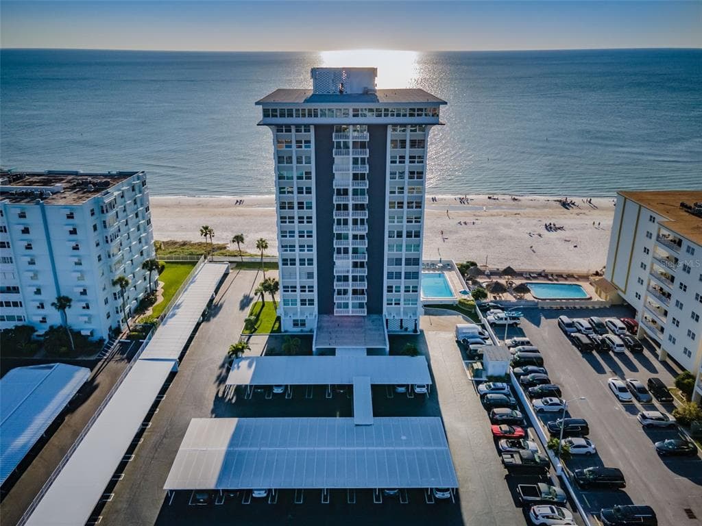 17408 GULF BOULEVARD UNIT 304