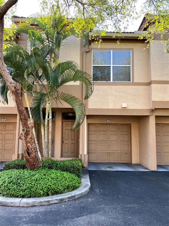 1043 NORMANDY TRACE ROAD UNIT 1043 TAMPA, FL 33602