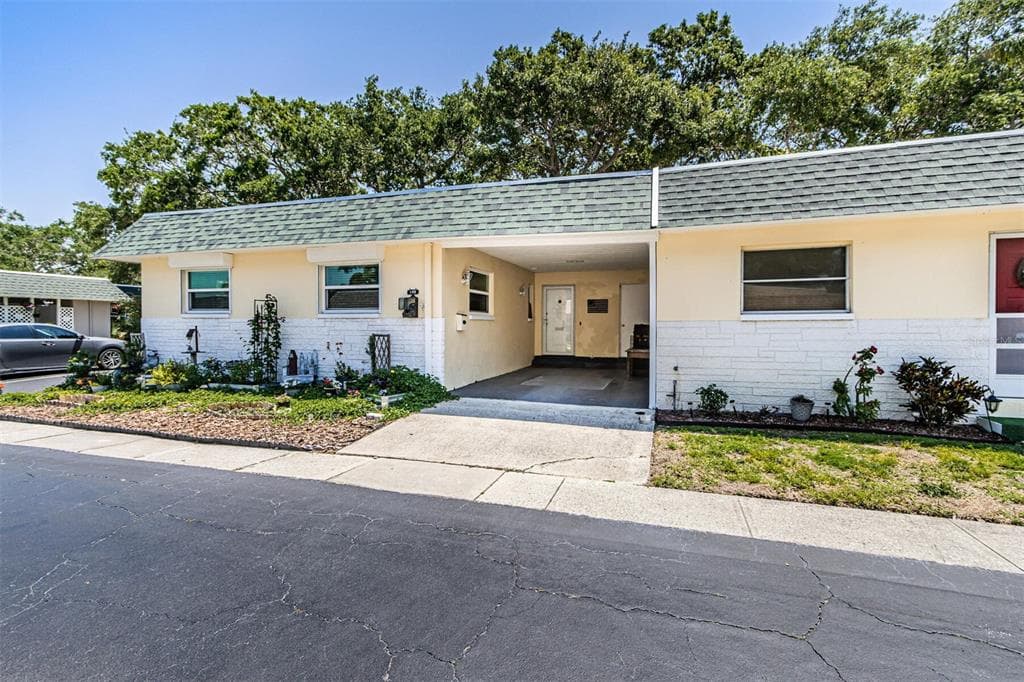 149 SKY LOCH DRIVE E DUNEDIN, FL 34698