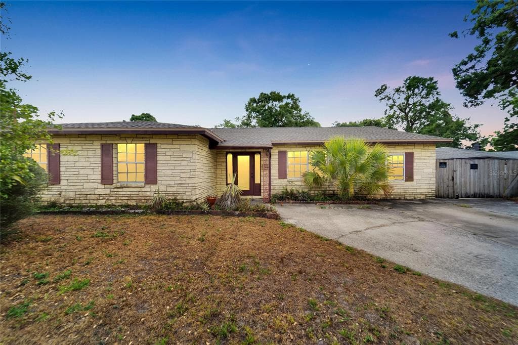 6223 TRAVIS BOULEVARD TAMPA, FL 33610