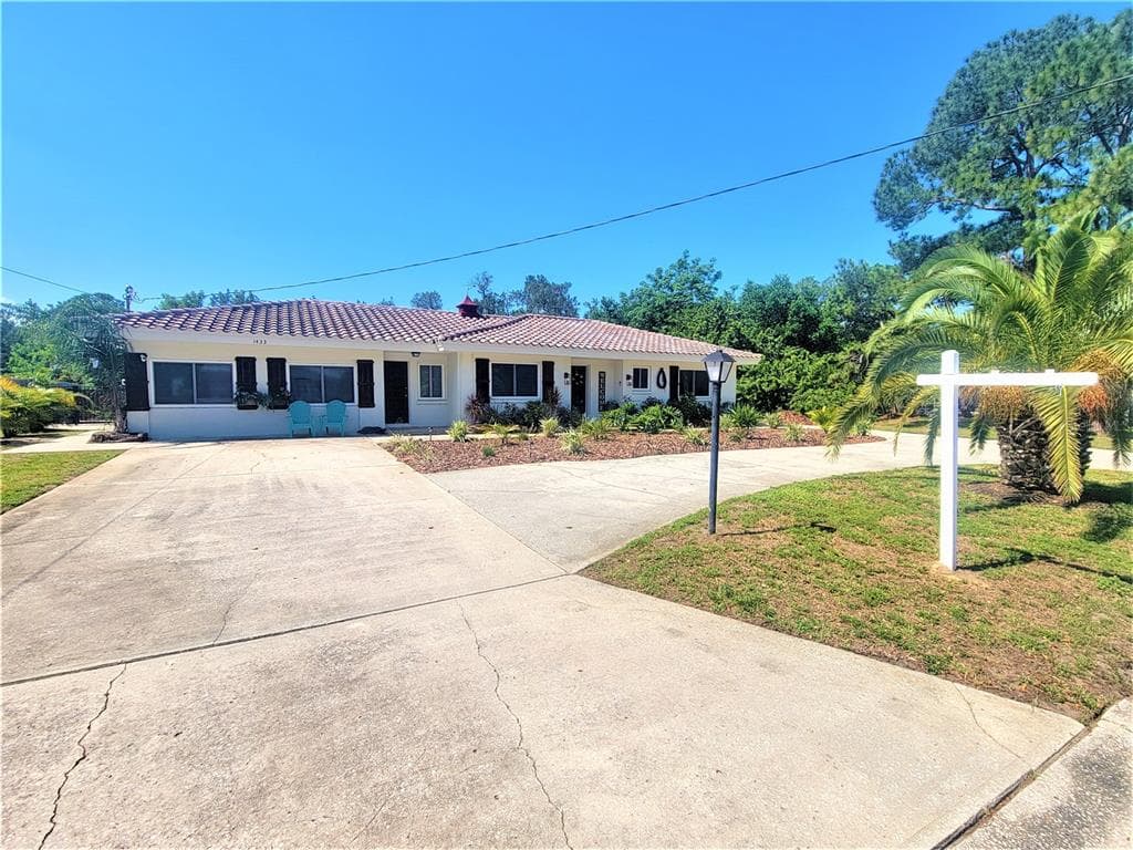 1433 SUNSET ROAD TARPON SPRINGS, FL 34689