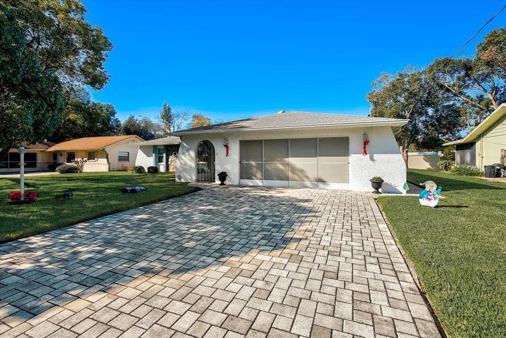 11269 CAPTAIN DRIVE SPRING HILL, FL 34608