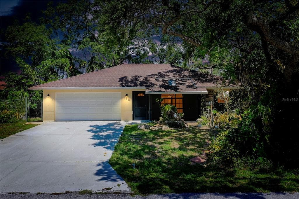 620 BURKE ROAD VENICE, FL 34293
