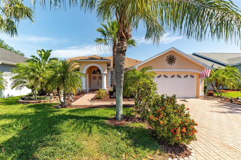 1237 SALT LAKE DRIVE TARPON SPRINGS, FL 34689