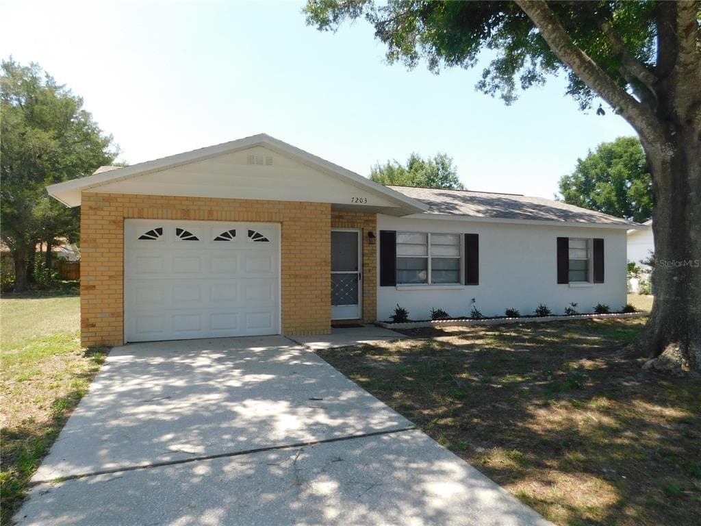 7203 OMEGA COURT ZEPHYRHILLS, FL 33540