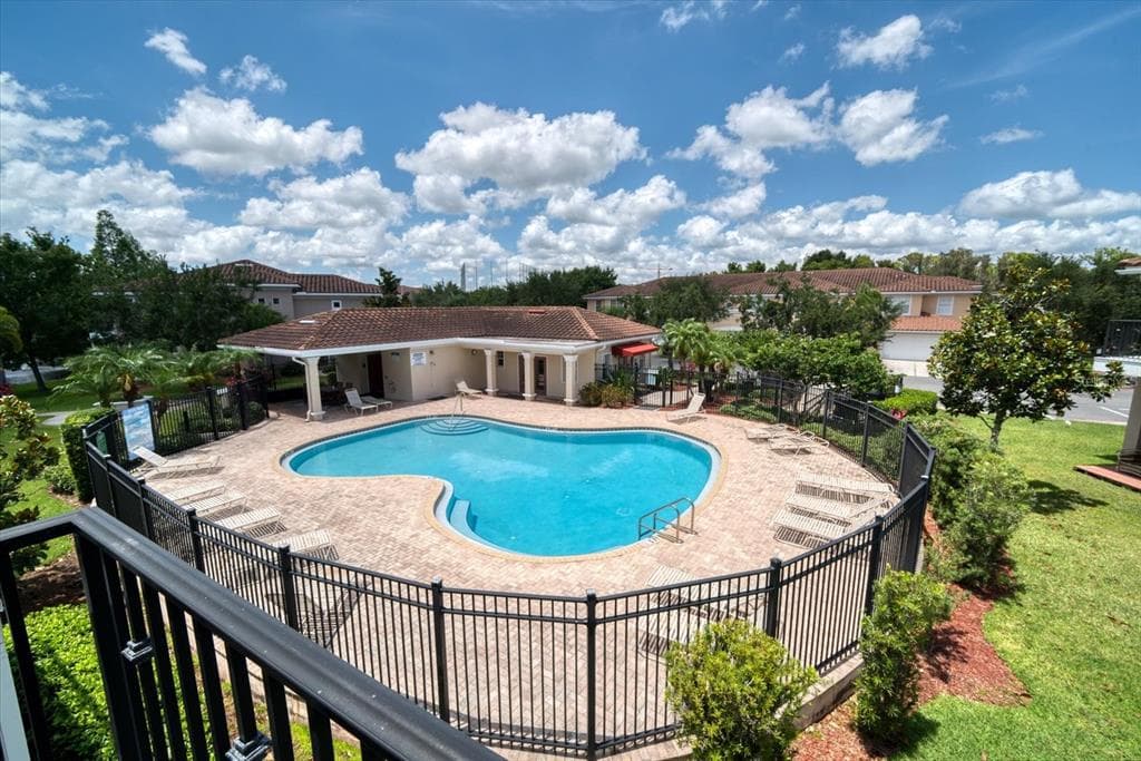 187 VALENCIA CIRCLE ST PETERSBURG, FL 33716