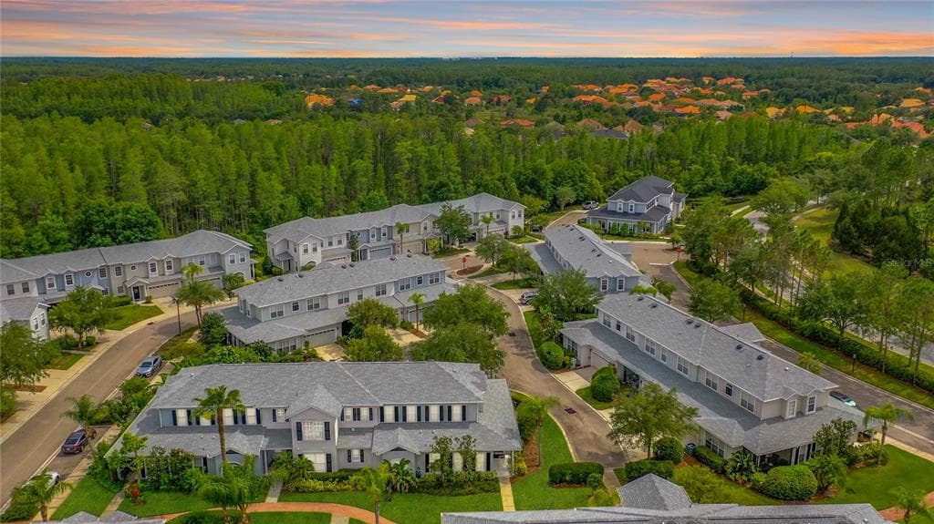 8315 MANOR CLUB CIRCLE UNIT 1 TAMPA, FL 33647
