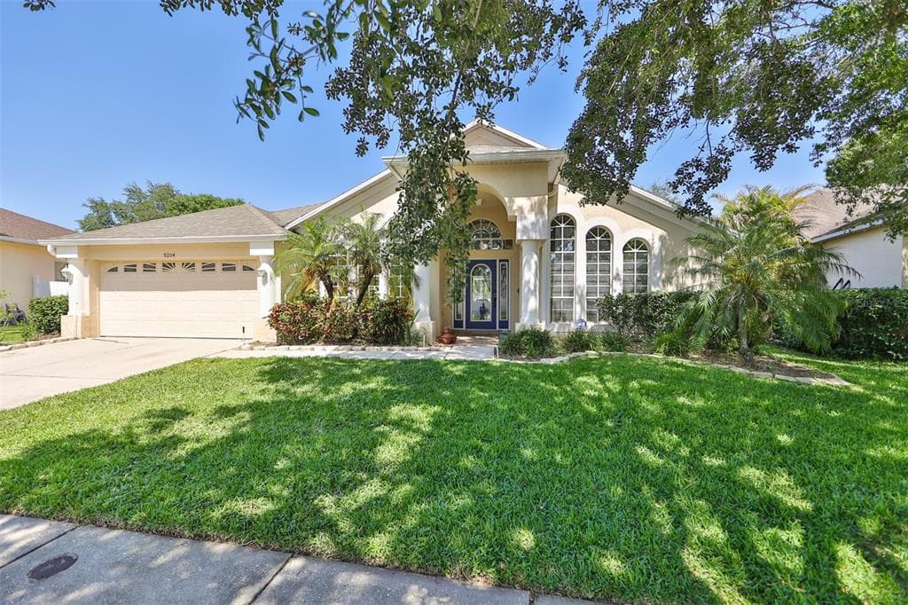 9204 ESTATE COVE CIRCLE RIVERVIEW, FL 33578