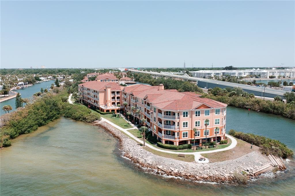 5000 CULBREATH KEY WAY UNIT 8308 TAMPA, FL 33611