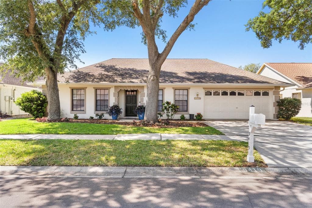 9419 PEBBLE GLEN AVENUE TAMPA, FL 33647