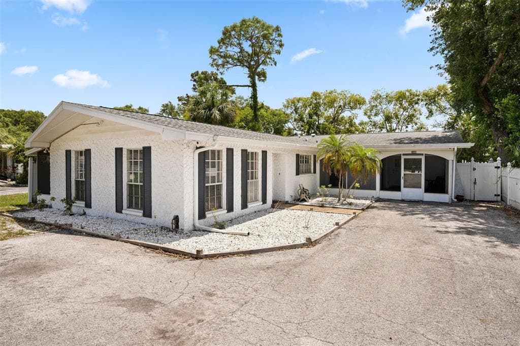 2366 17TH AVENUE SW LARGO, FL 33774