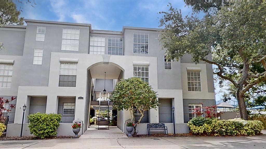 606 S GLEN AVENUE UNIT 11 TAMPA, FL 33609