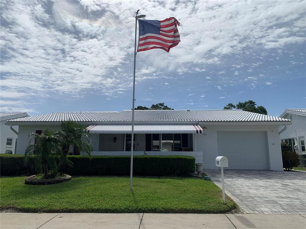 9117 41ST WAY N UNIT 5 PINELLAS PARK, FL 33782
