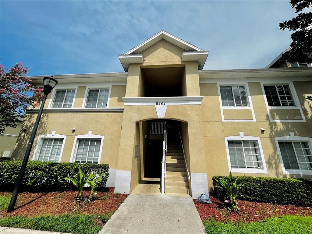 6454 CYPRESSDALE DRIVE UNIT 102 RIVERVIEW, FL 33578