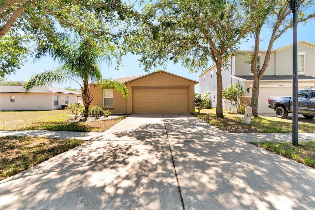 7845 CARRIAGE POINTE DRIVE