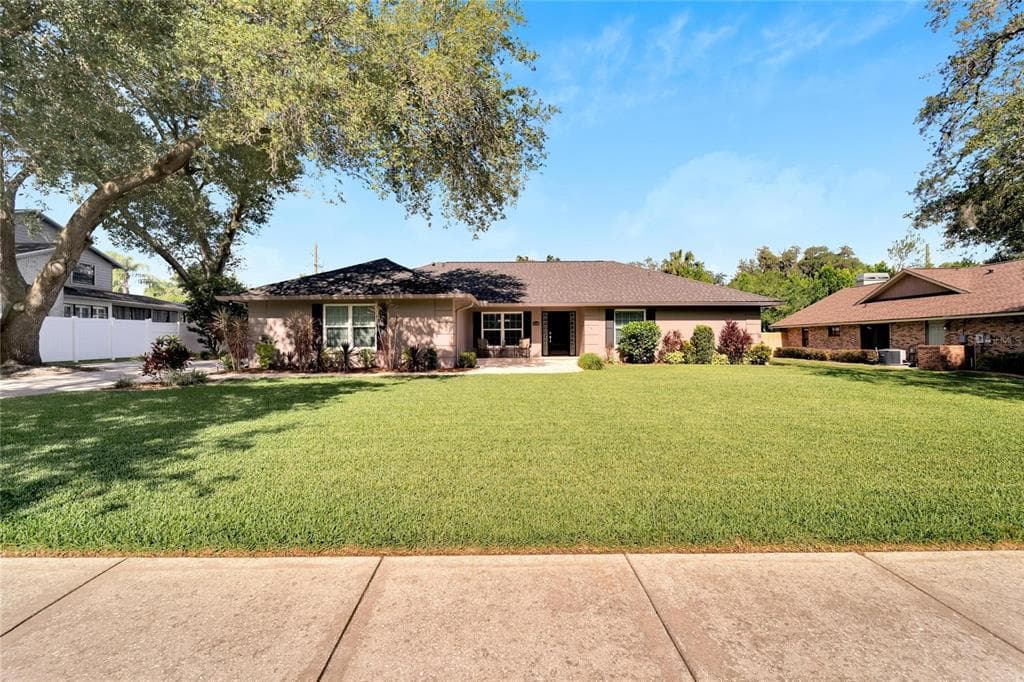 604 HERCHEL DRIVE TEMPLE TERRACE, FL 33617