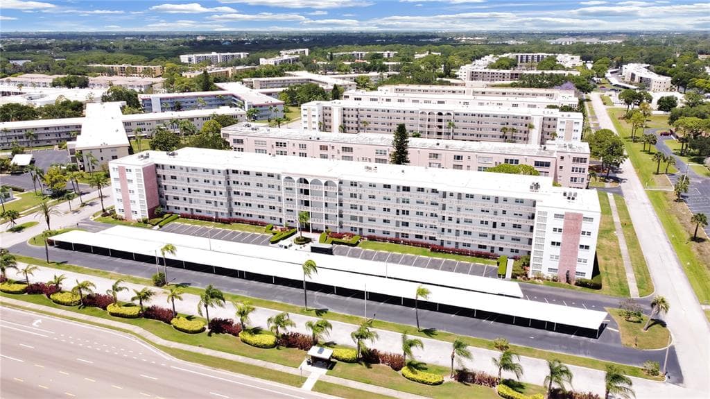 5501 80TH STREET N UNIT 115 ST PETERSBURG, FL 33709