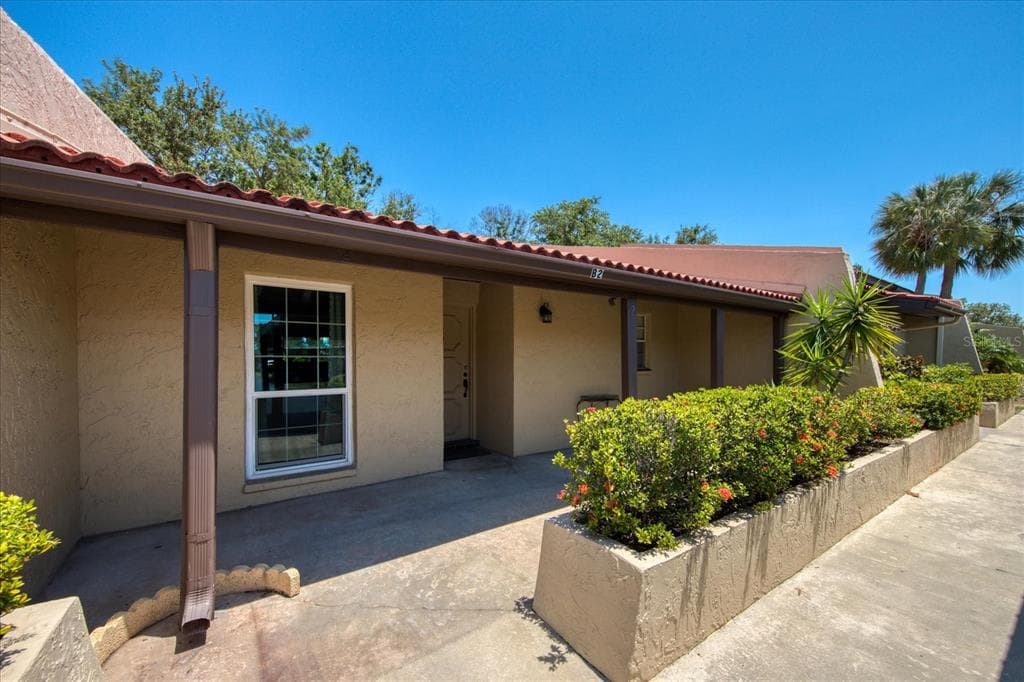 7200 ULMERTON ROAD UNIT B2 LARGO, FL 33771