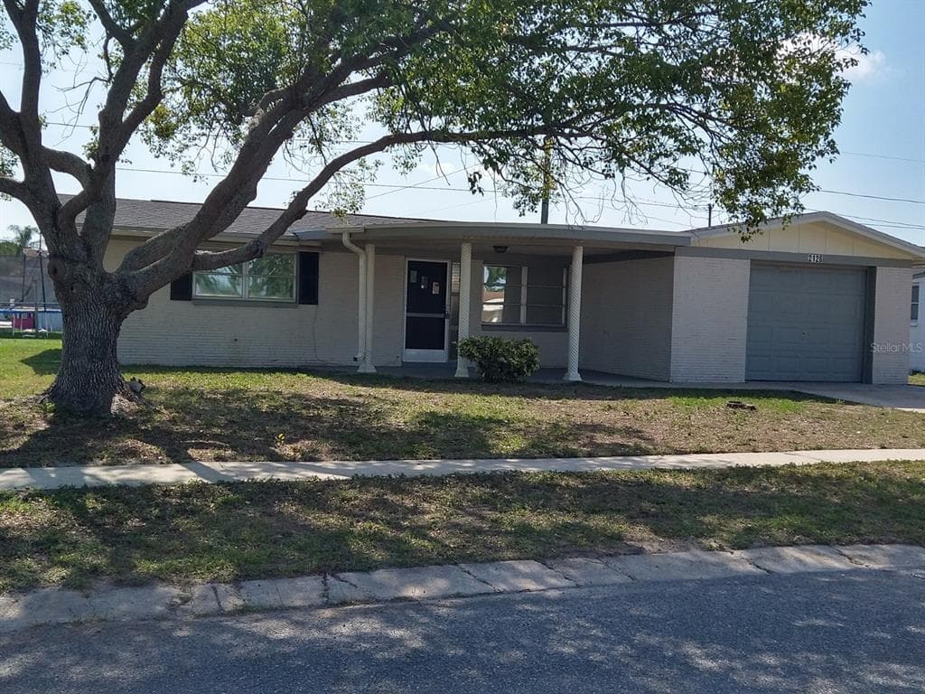 2126 PEGGY DRIVE HOLIDAY, FL 34690