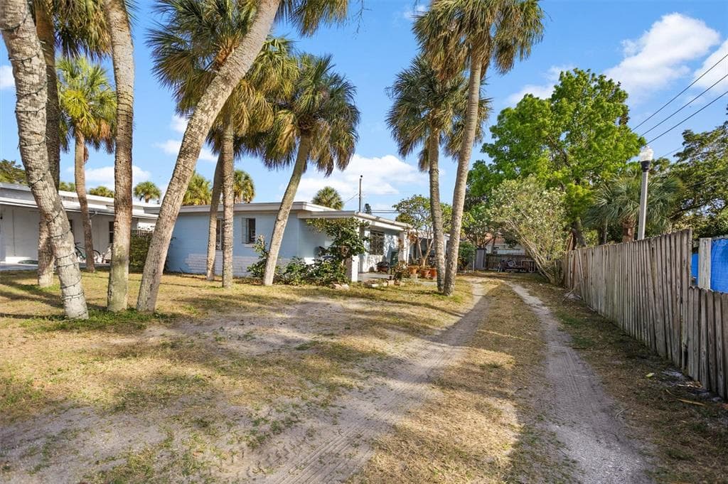 104 46TH AVENUE ST PETE BEACH, FL 33706