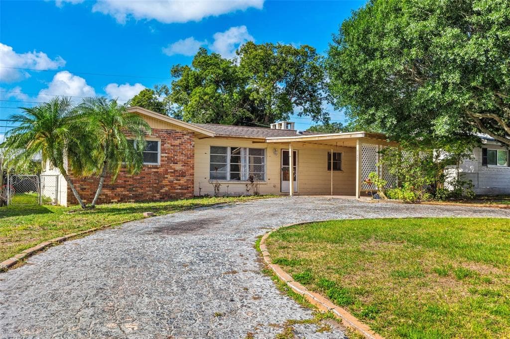 11452 81ST PLACE SEMINOLE, FL 33772