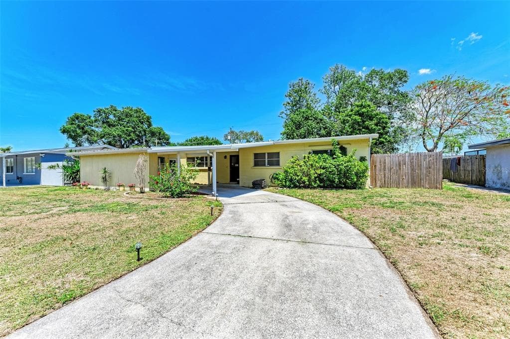 1905 32ND STREET W BRADENTON, FL 34205