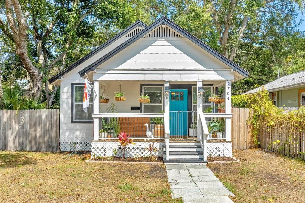 2704 6TH STREET S ST PETERSBURG, FL 33705