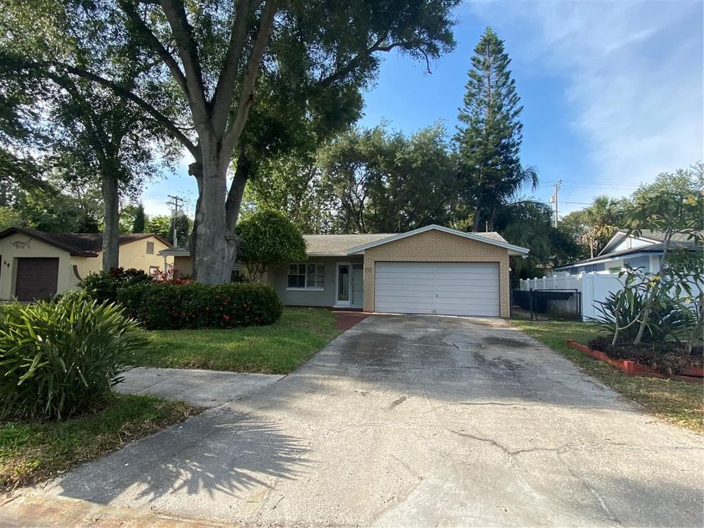 50 SUNCREST DRIVE SAFETY HARBOR, FL 34695