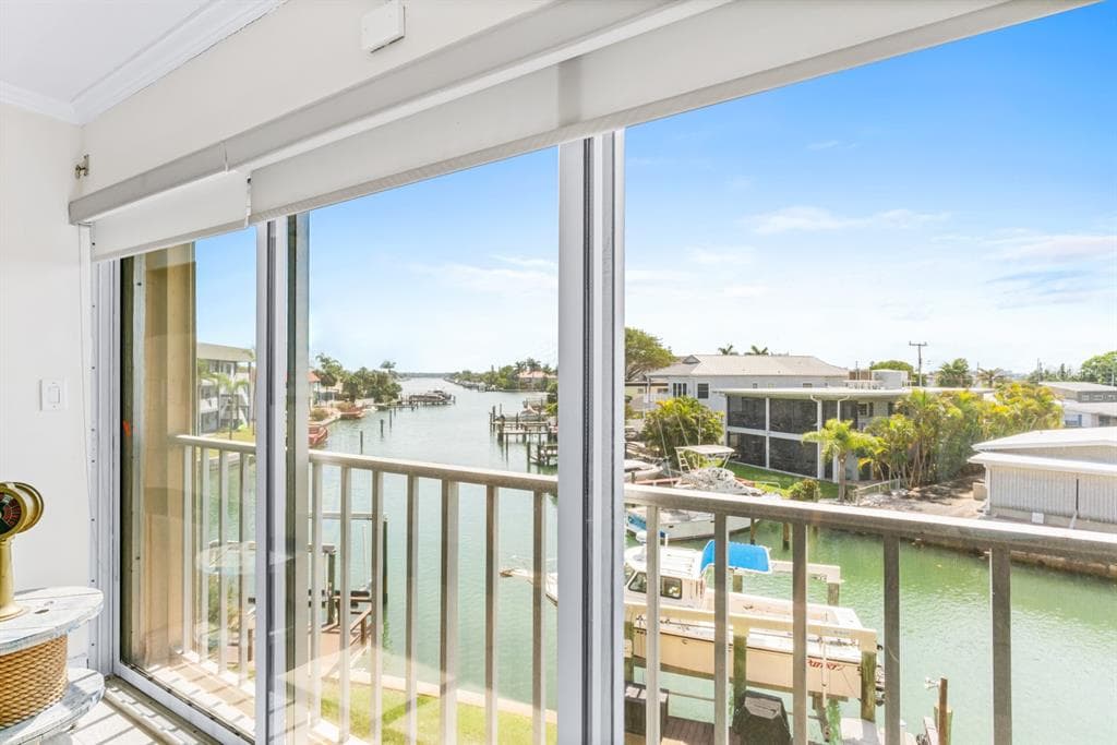 175 116TH AVENUE UNIT 202 TREASURE ISLAND, FL 33706